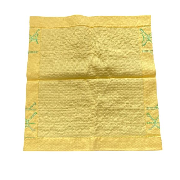 Huck Napkins (4) Hand towel (1) Set VTG Yellow Green Blue Embroidery Crafting Up - Picture 3 of 7